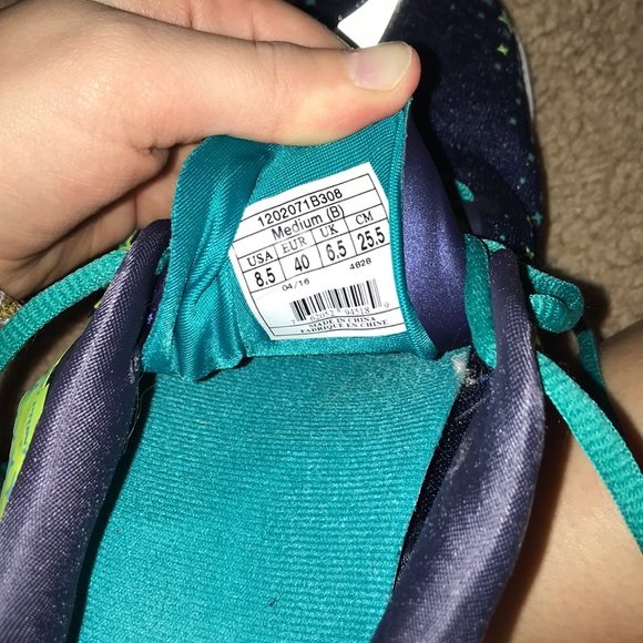 Brooks! - Picture 4 of 4